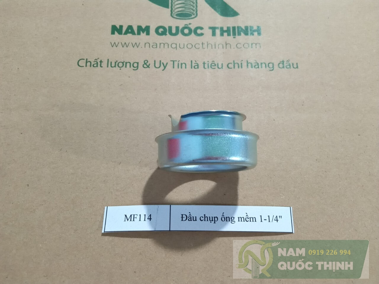 Đầu chụp ống luồn dây điện mềm lõi thép kín nước phi 42