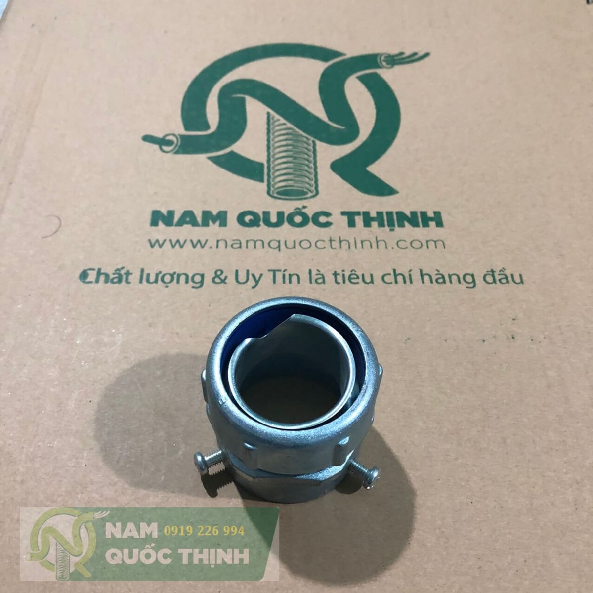 Đầu nối ống luồn dây điện thép emt với ống luồn dây điện mềm lõi thép bọc nhựa phi 49