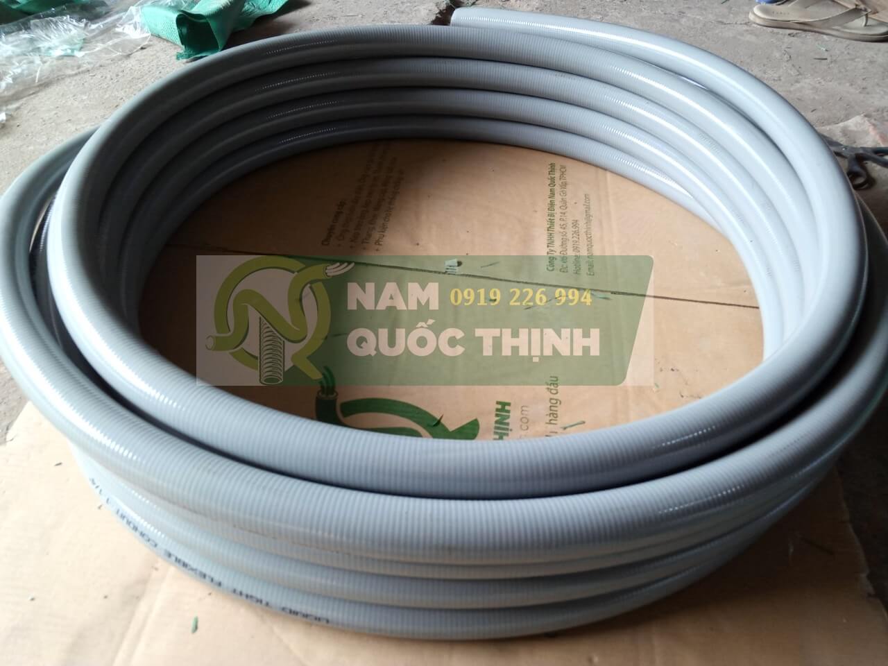 Ống luồn dây điện mềm lõi thép bọc nhựa chống thấm dầu nước phi 42 nam quốc thịnh